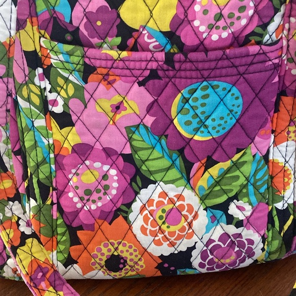 Vera Bradley Va Va Bloom Tote - Rare and Retired - Picture 4 of 7